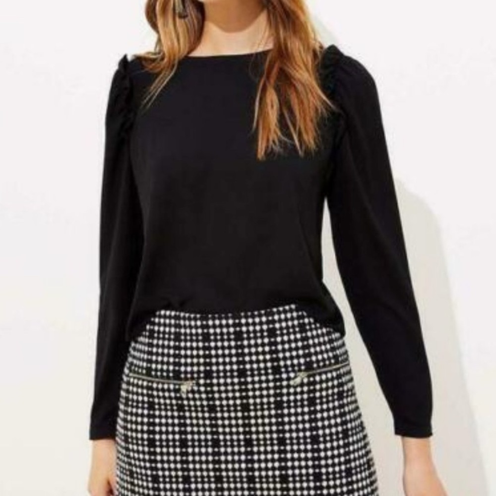 NWT Black Loft Ruffle Shoulder Bar Back Blouse Size XS
